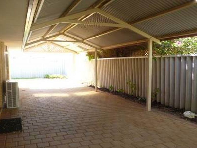 19 Mikonos Mews, Secret Harbour WA 6173