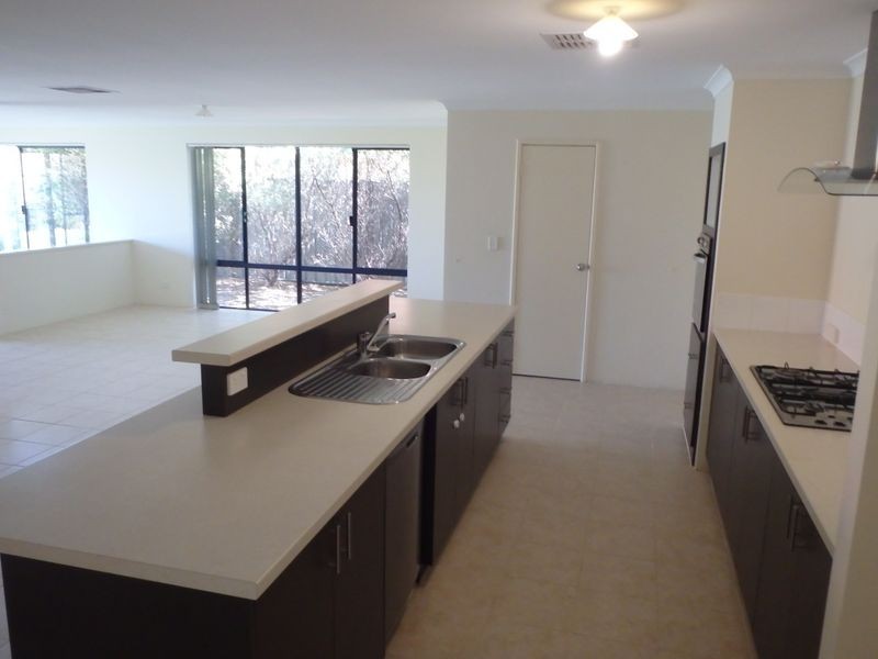 13 Galena Brace, Baldivis WA 6171