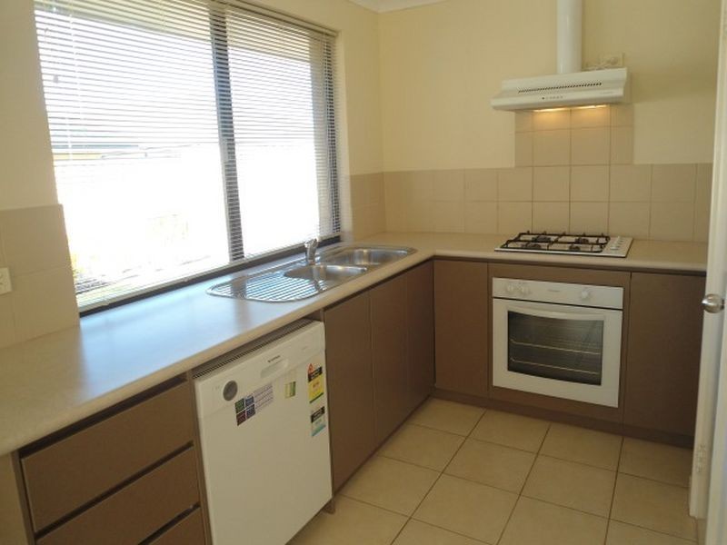 33 Kumarina Drive, Secret Harbour WA 6173