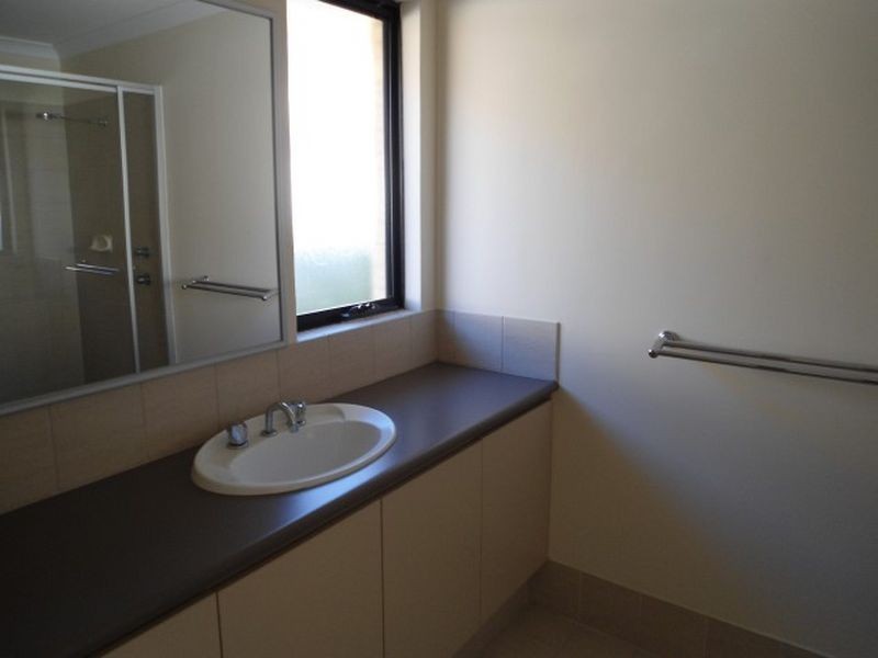 33 Kumarina Drive, Secret Harbour WA 6173