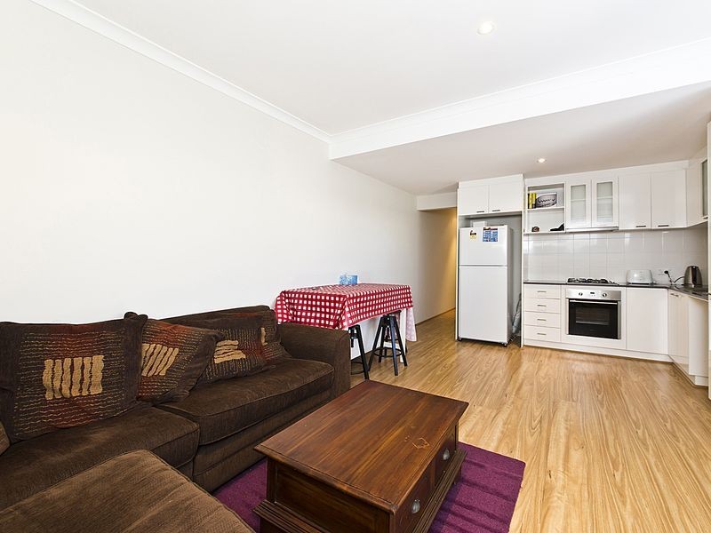 1/12 Elizabeth Street, Mandurah WA 6210