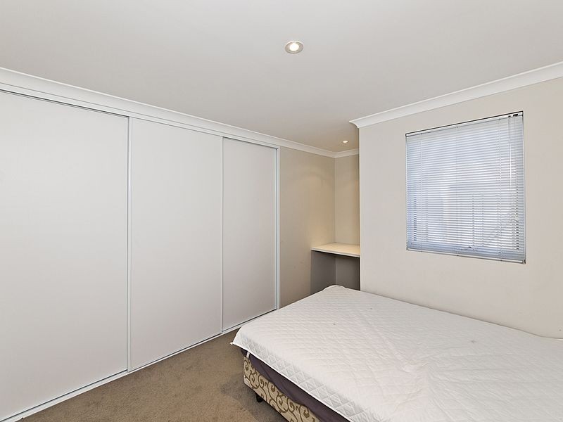 1/12 Elizabeth Street, Mandurah WA 6210