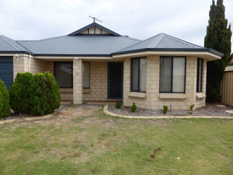 25 Bopeechee Way, Port Kennedy WA 6172