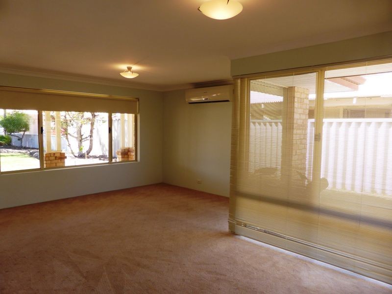 7 Canouan Loop, Secret Harbour WA 6173