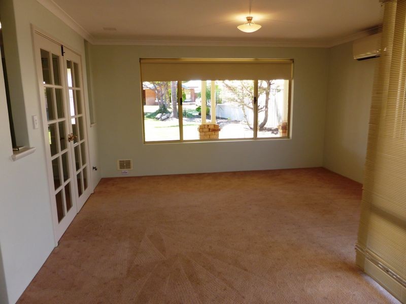 7 Canouan Loop, Secret Harbour WA 6173