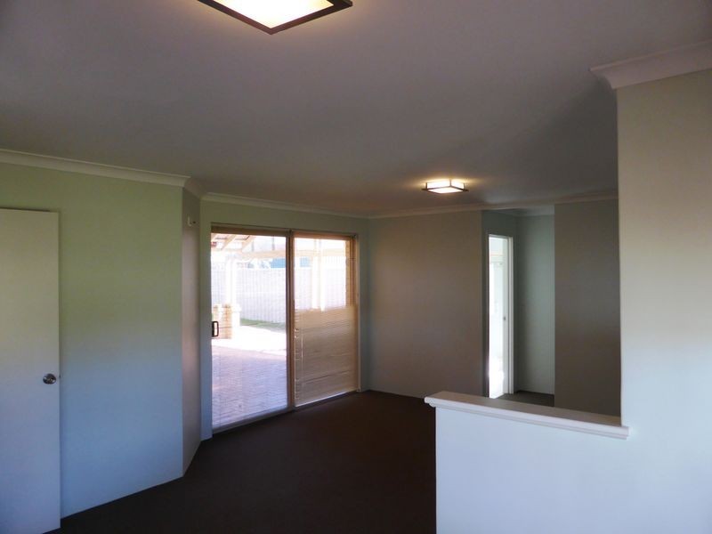 7 Canouan Loop, Secret Harbour WA 6173