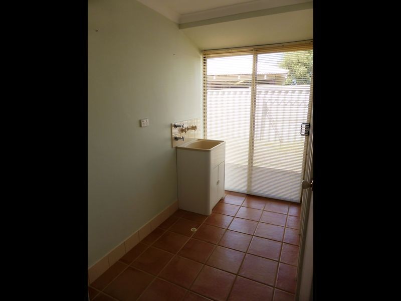 7 Canouan Loop, Secret Harbour WA 6173