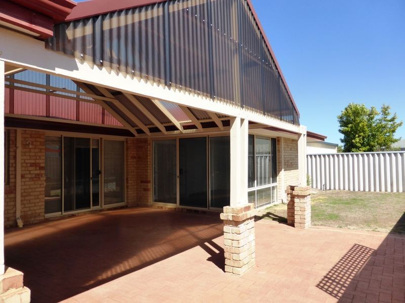 7 Canouan Loop, Secret Harbour WA 6173