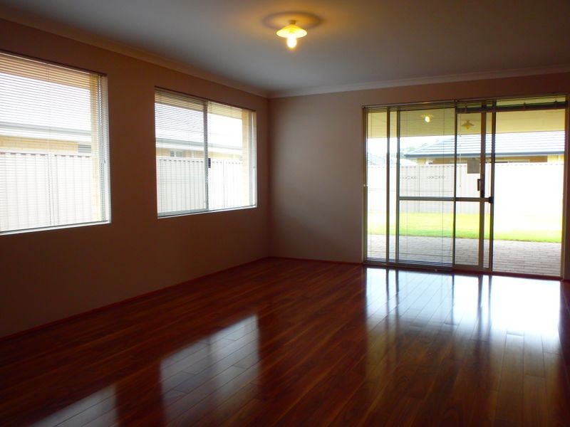 14 Pavonia Parade, Baldivis WA 6171