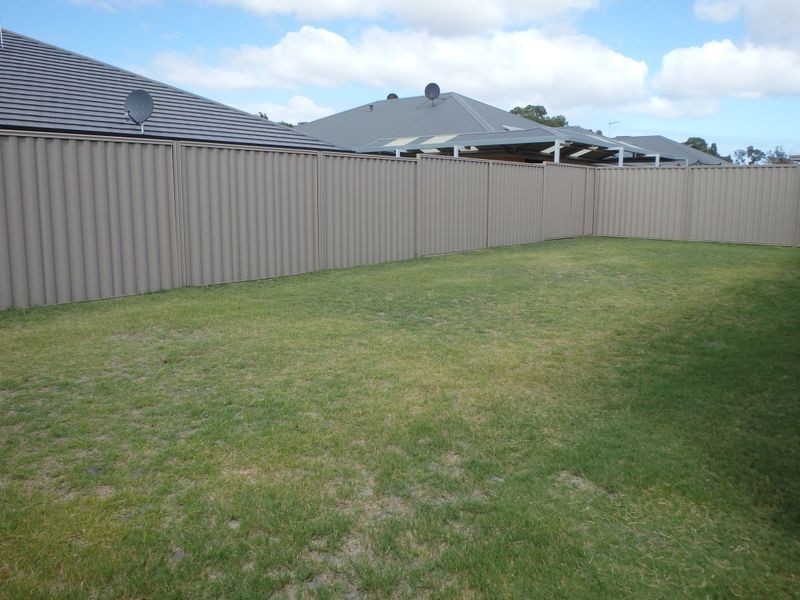 14 Pavonia Parade, Baldivis WA 6171