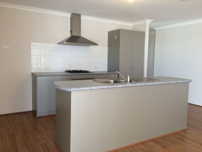 64 Bancoura Parkway, Secret Harbour WA 6173