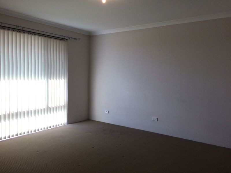 64 Bancoura Parkway, Secret Harbour WA 6173