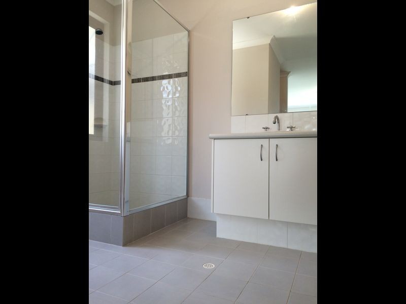 64 Bancoura Parkway, Secret Harbour WA 6173