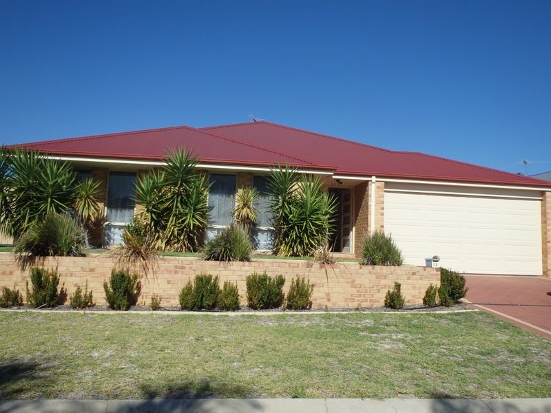 12 Bailey Way, Bertram WA 6167
