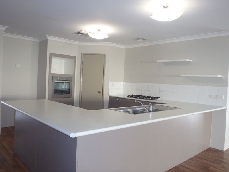 12 Bailey Way, Bertram WA 6167