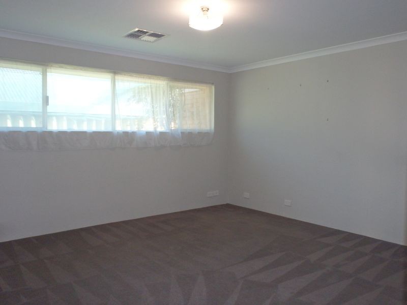 12 Bailey Way, Bertram WA 6167