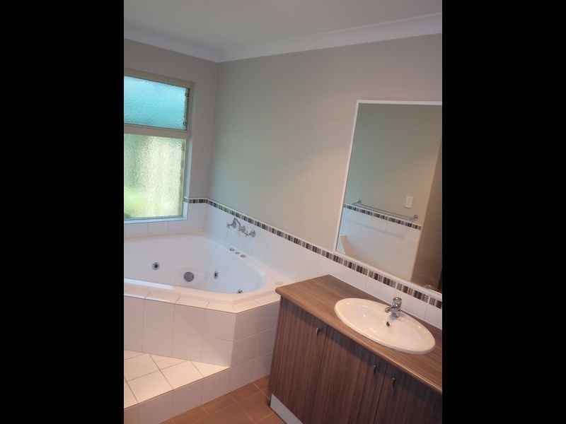 12 Bailey Way, Bertram WA 6167
