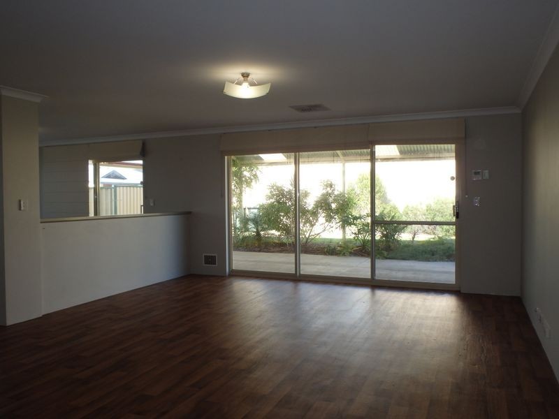 12 Bailey Way, Bertram WA 6167