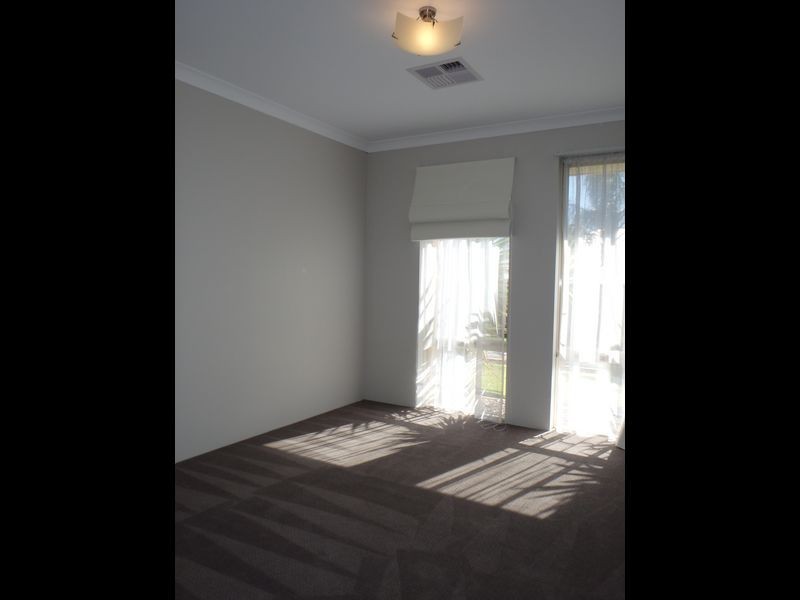 12 Bailey Way, Bertram WA 6167