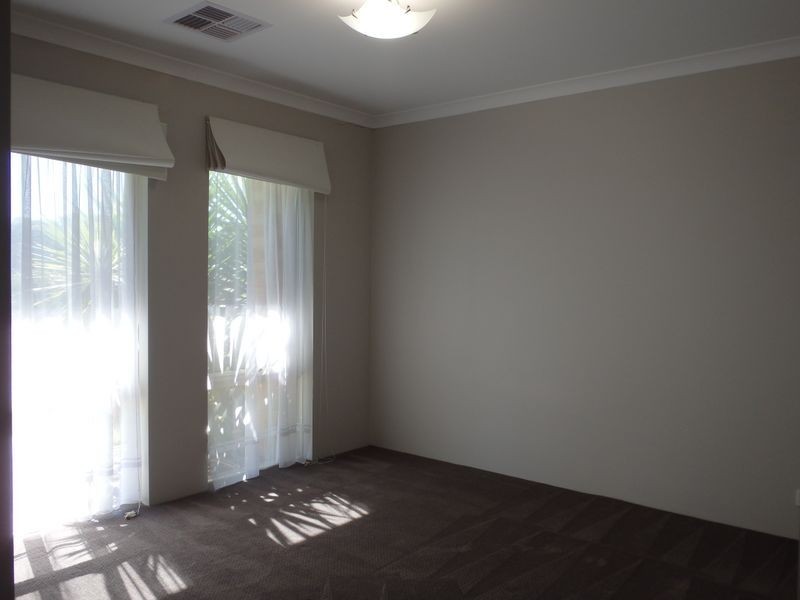 12 Bailey Way, Bertram WA 6167