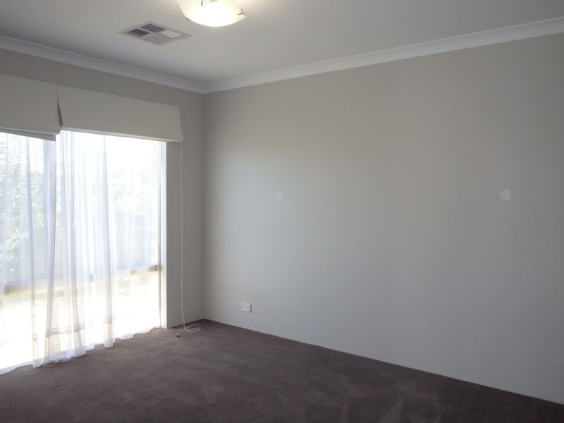 12 Bailey Way, Bertram WA 6167