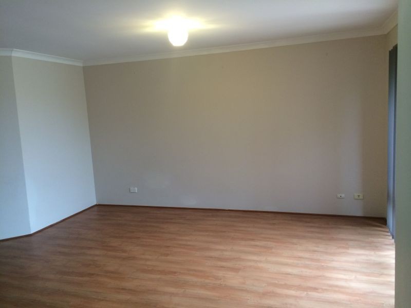 4 Oceanic Court, Port Kennedy WA 6172