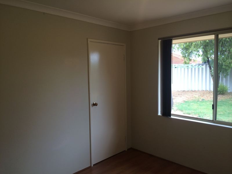 4 Oceanic Court, Port Kennedy WA 6172