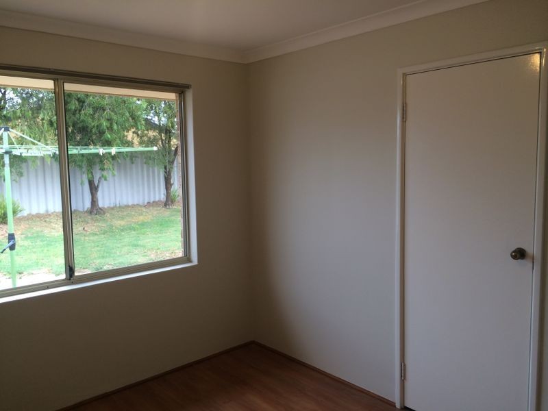 4 Oceanic Court, Port Kennedy WA 6172