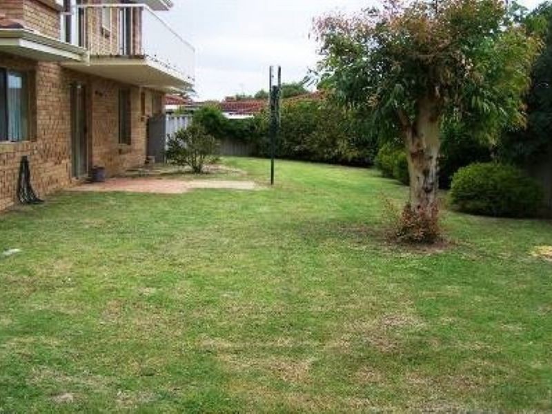 3/94a Kent Street, Rockingham WA 6168