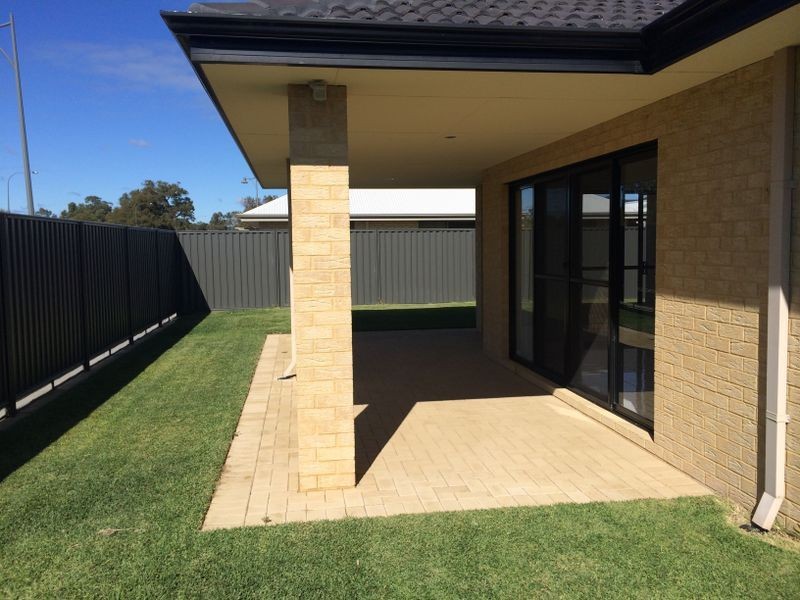 69 Burlington Drive, Baldivis WA 6171