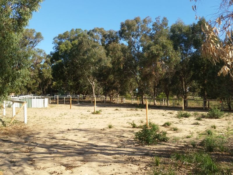 25 Stakehill Road, Karnup WA 6176