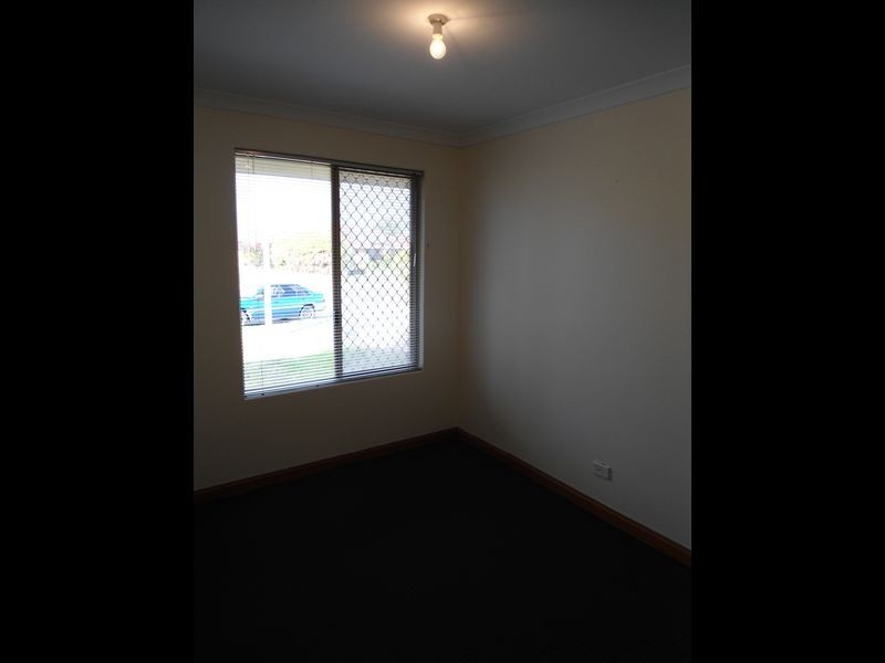 11 Narbonne Gardens, Port Kennedy WA 6172