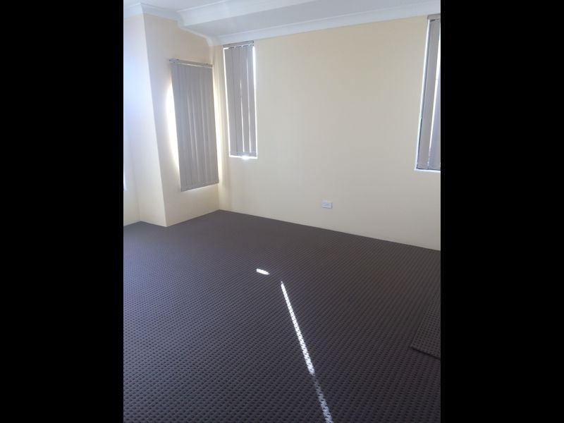 35 Pastrana Cresent, Port Kennedy WA 6172