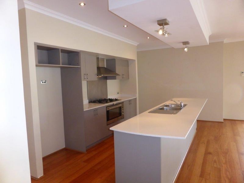 20 Champlain Road, Secret Harbour WA 6173