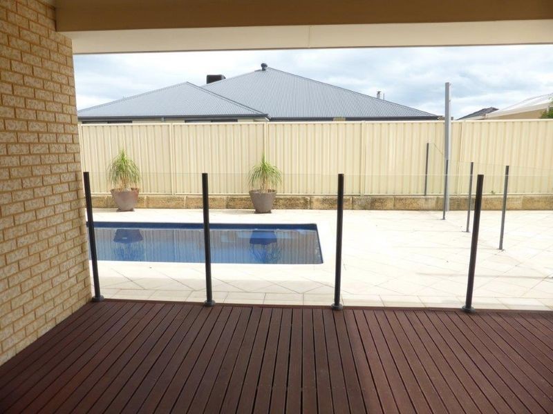 20 Champlain Road, Secret Harbour WA 6173