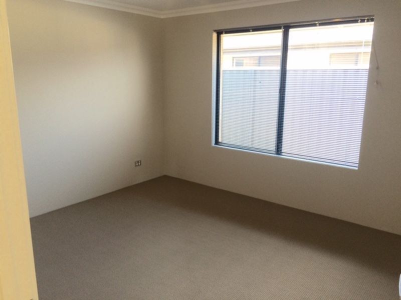 6 Athens Road, Wellard WA 6170