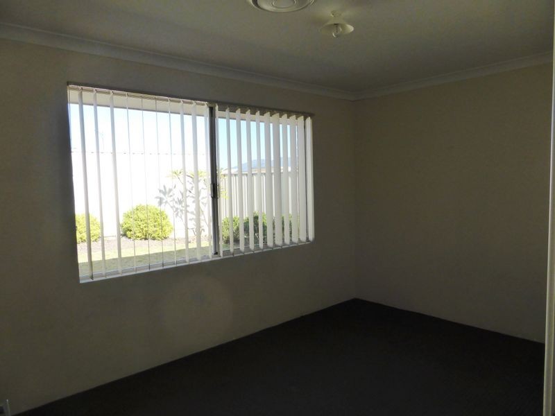 2 Bonapart  Drive, Secret Harbour WA 6173