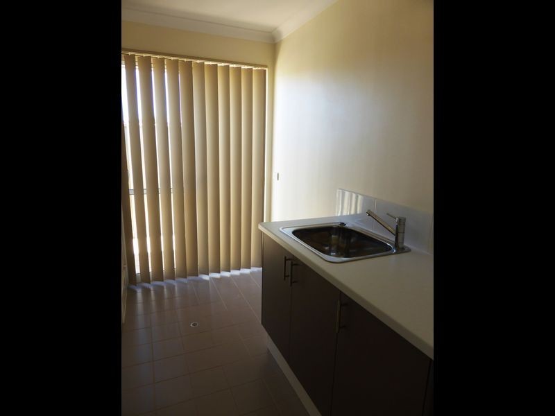 2 Bonapart  Drive, Secret Harbour WA 6173