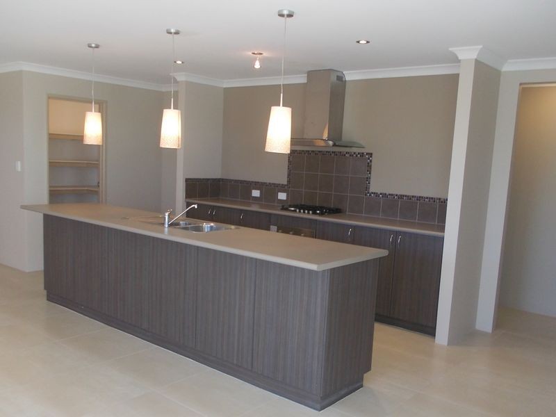 14 Mountain Cove, Baldivis WA 6171