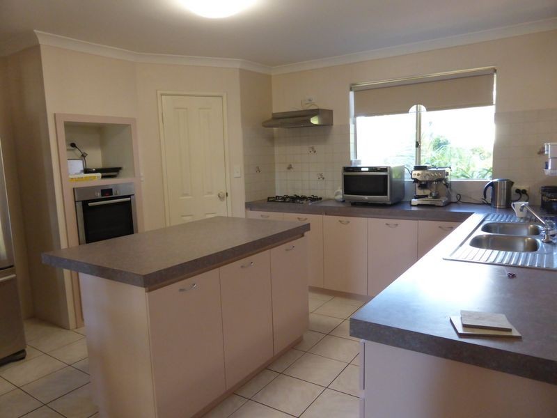 22 Stamford Cresent, Secret Harbour WA 6173