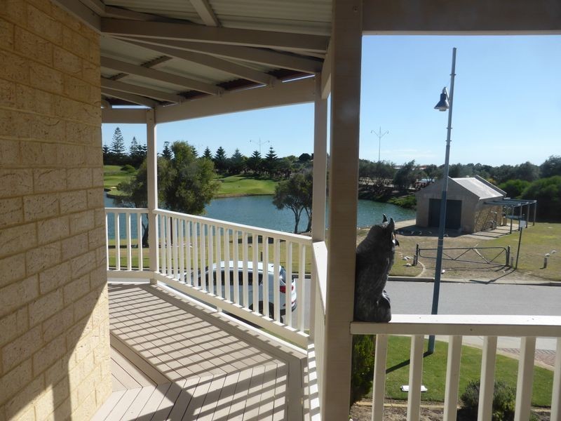 22 Stamford Cresent, Secret Harbour WA 6173