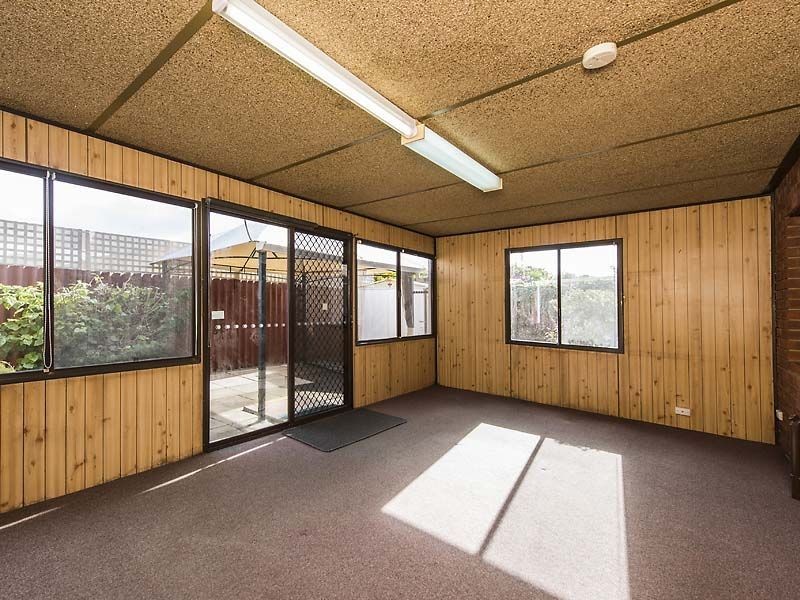 65 Read Street, Rockingham WA 6168