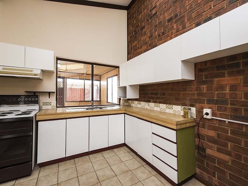 65 Read Street, Rockingham WA 6168