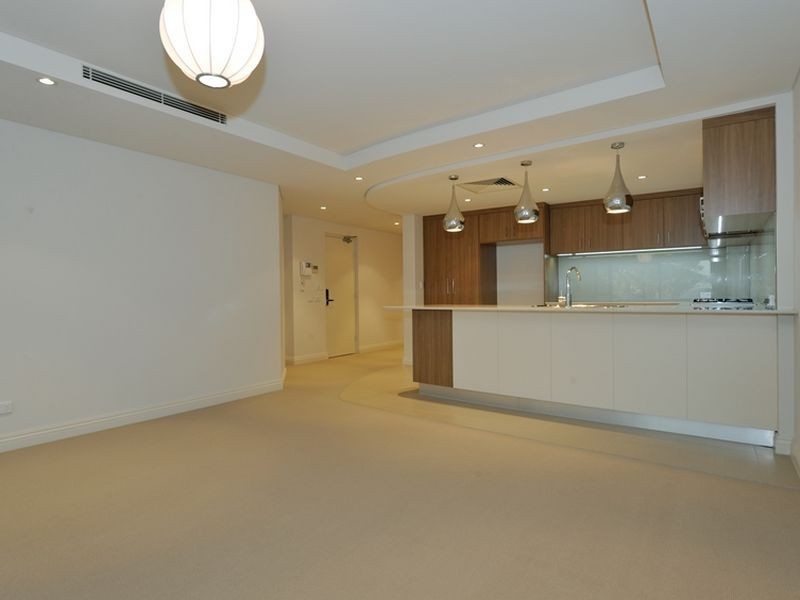 6/3 Rockingham Beach Road, Rockingham WA 6168