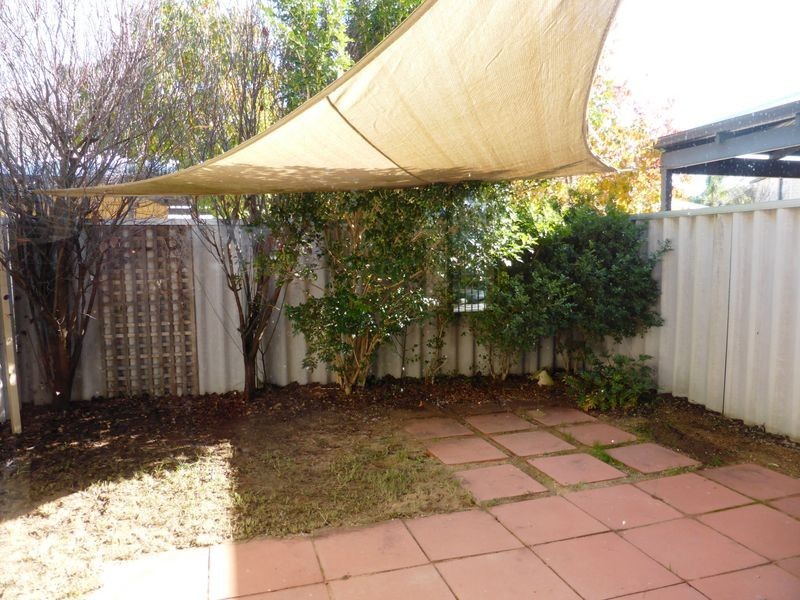 4/2 Bortolo Drive, Greenfields WA 6210