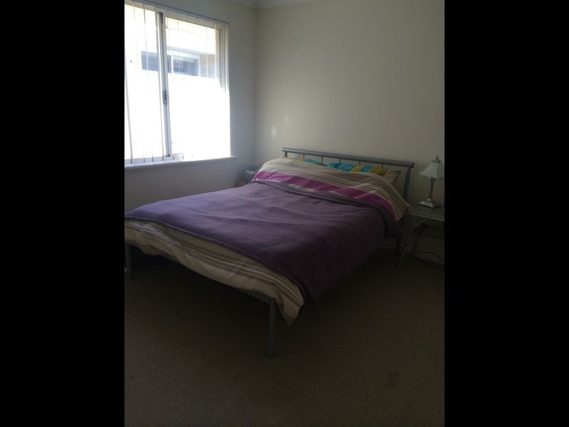 8 Indee pass, Secret Harbour WA 6173
