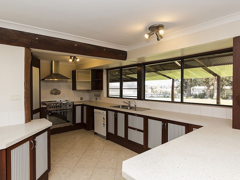 7 Winery drive, Karnup WA 6176