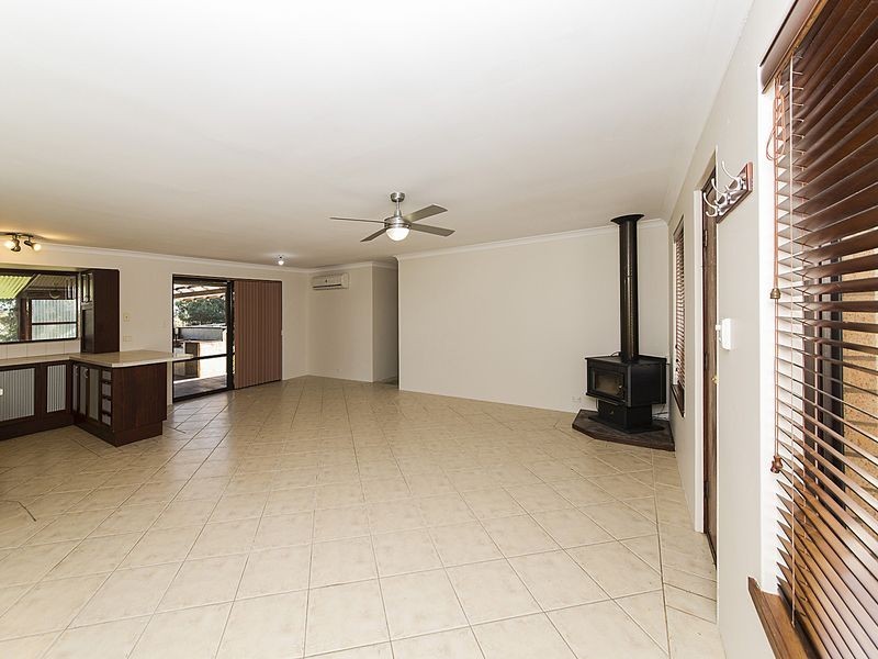 7 Winery drive, Karnup WA 6176