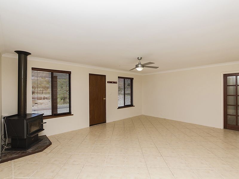 7 Winery drive, Karnup WA 6176