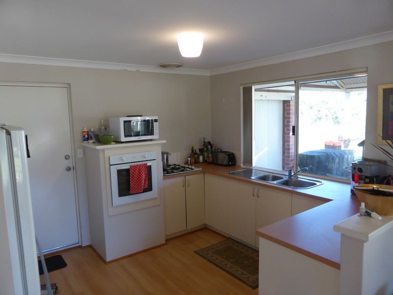 16 Maroubra Parade, Secret Harbour WA 6173